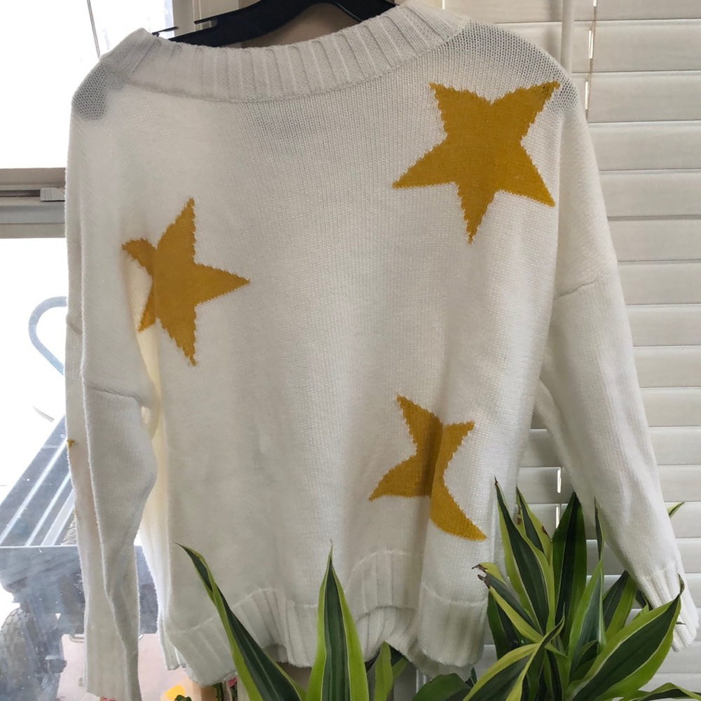 Cable stitch cream sweater